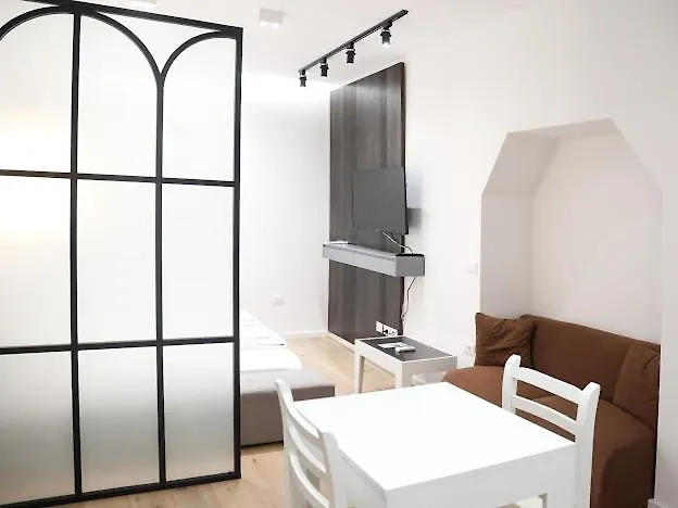 Center Lägenhet Tirana